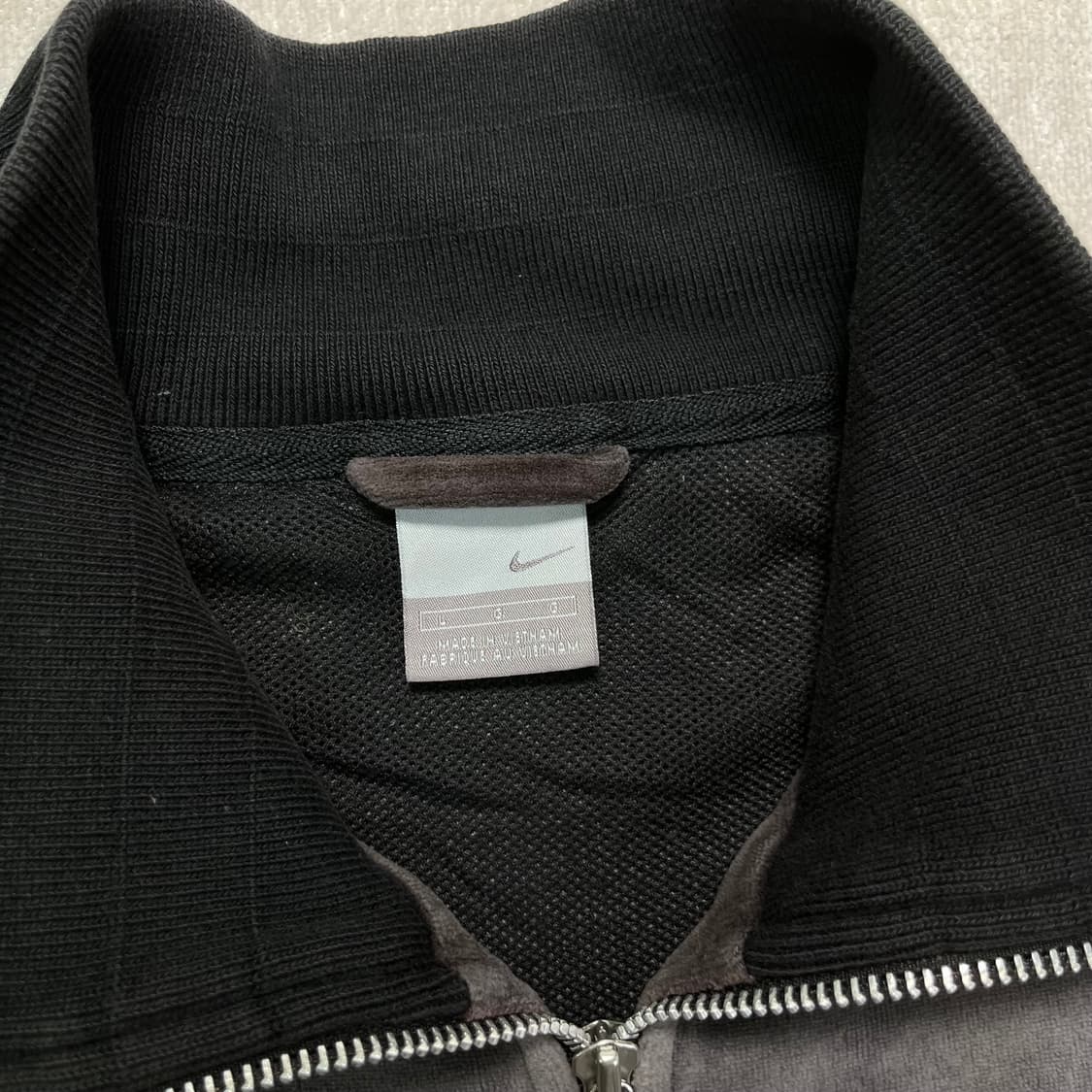 100 나이키 벨벳 올드스쿨 풀 집업 져지 상품이미지3