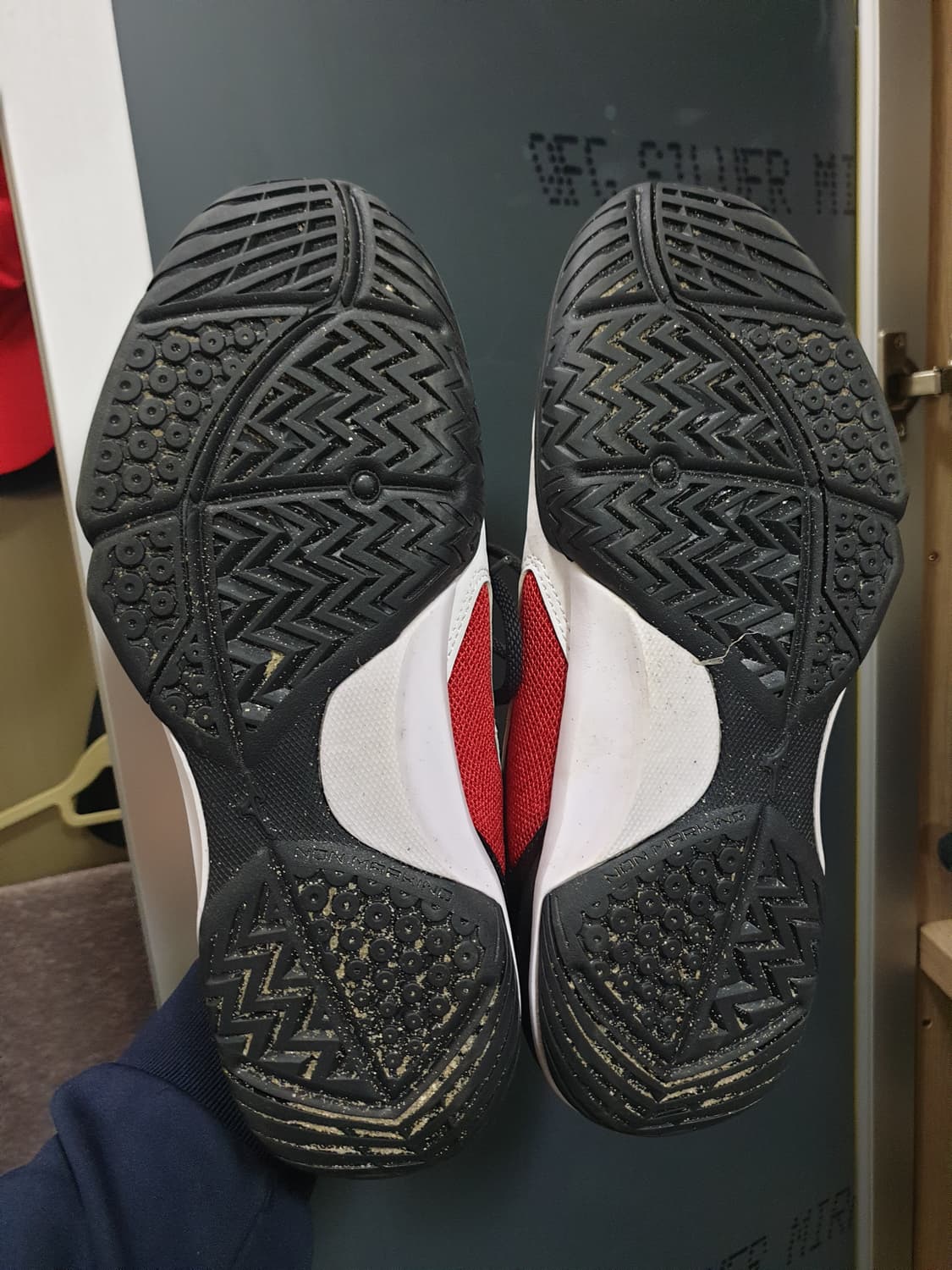 미즈노 웨이브 플래시 AC 테니스 배드민턴 겸용 운동화 (270) 상품이미지5