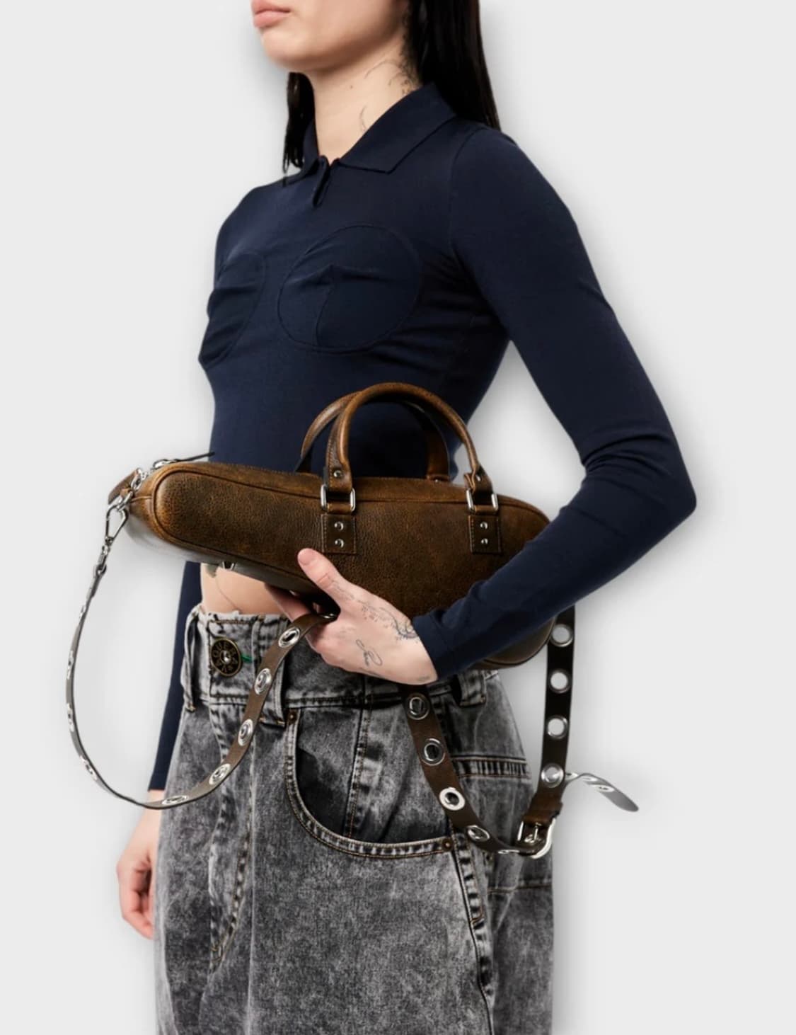 Vaquera 바퀘라 바이올린 숄더백 다크 브라운 상품이미지3