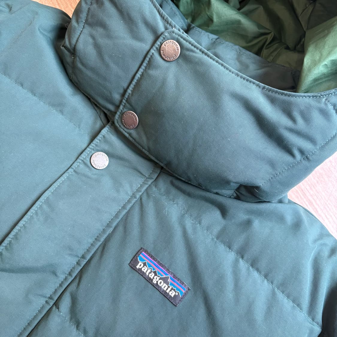 파타고니아 그린 다운 드리프트 후디드 자켓(탈부착) 상품이미지2