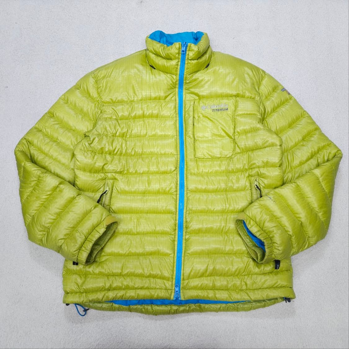 컬럼비아 티타늄 곱창 경량 패딩 XL 상품이미지2