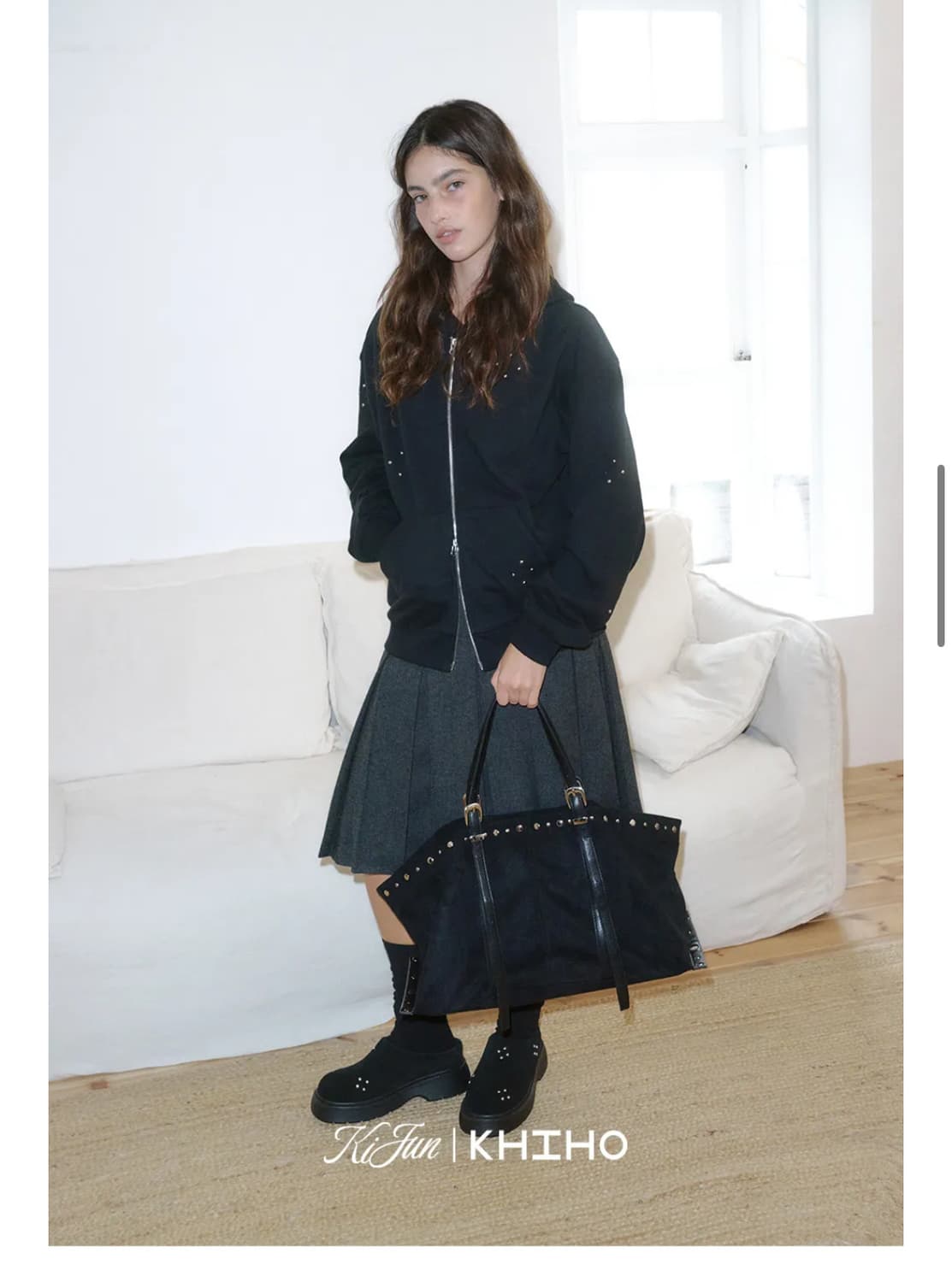 기호 기준 콜라보 Veyra Stud Bag 블랙 상품이미지3