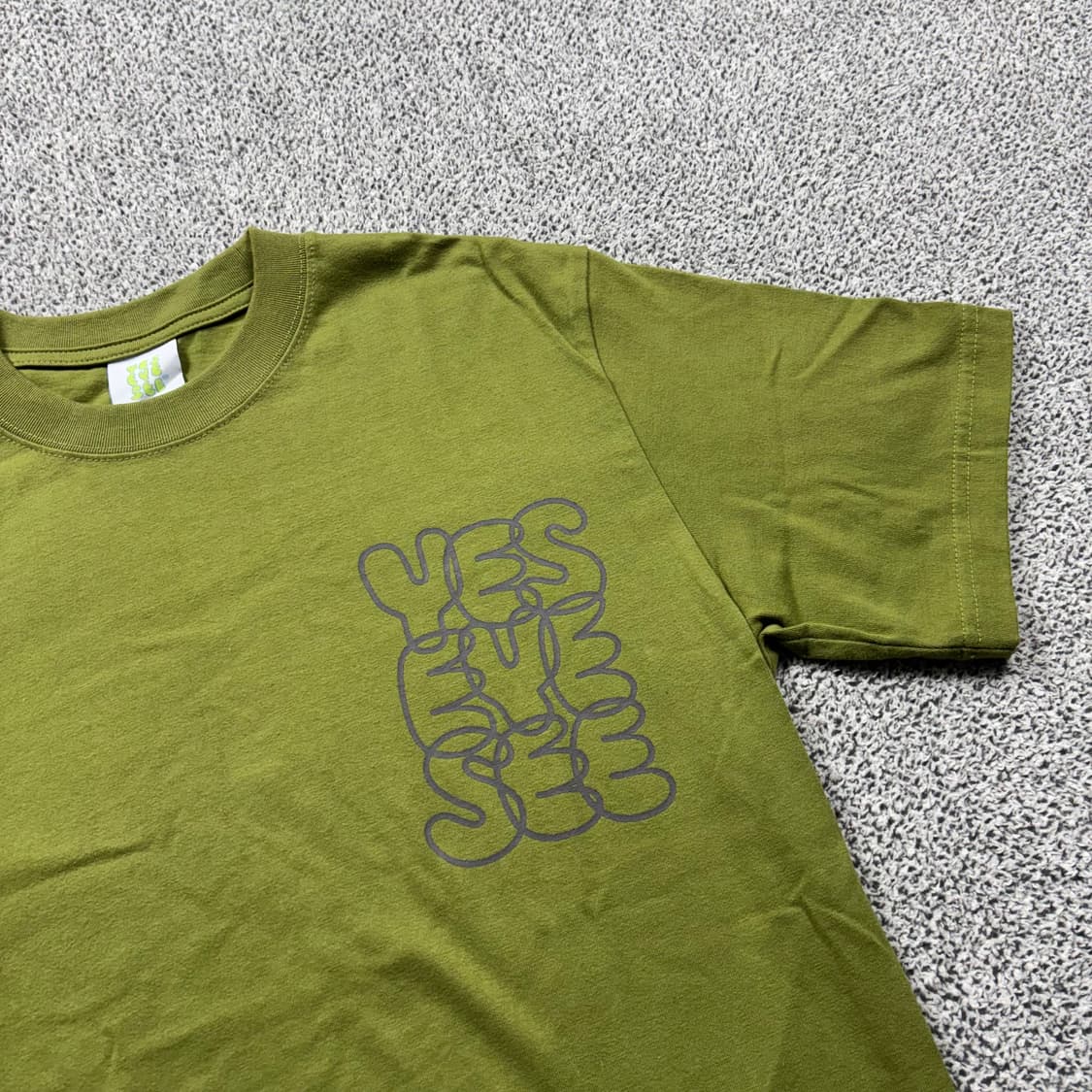 예스아이씨 빅로고 올리브 반팔티 상품이미지2