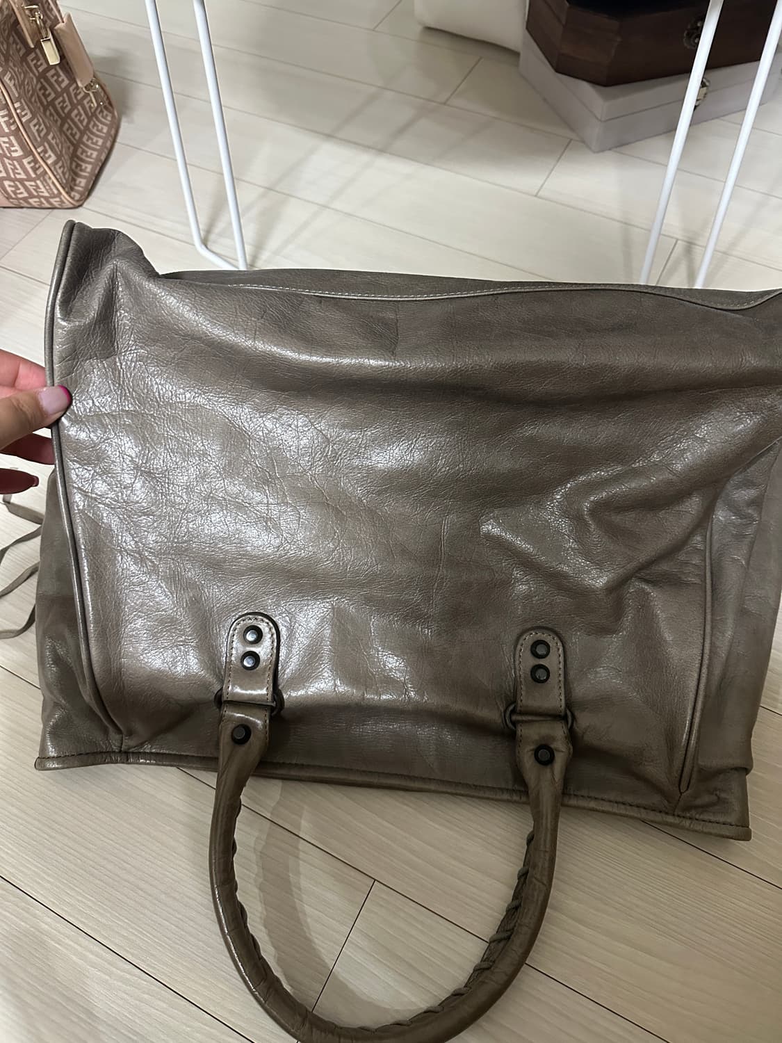 발렌시아가 st 모터백 가방 상품이미지2