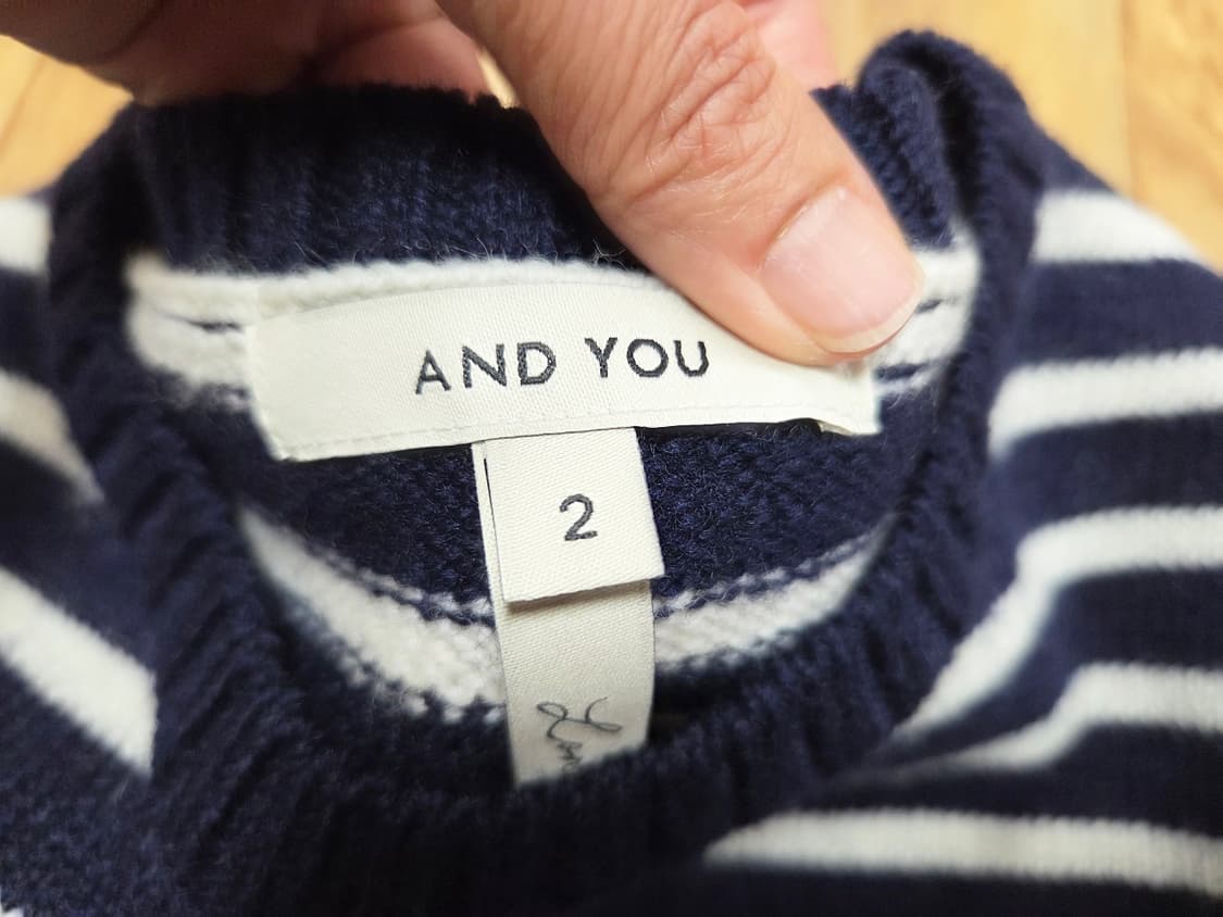 앤유(and you) 리버티 스트라이프 크롭 울니트 55-66 새상품 상품이미지8