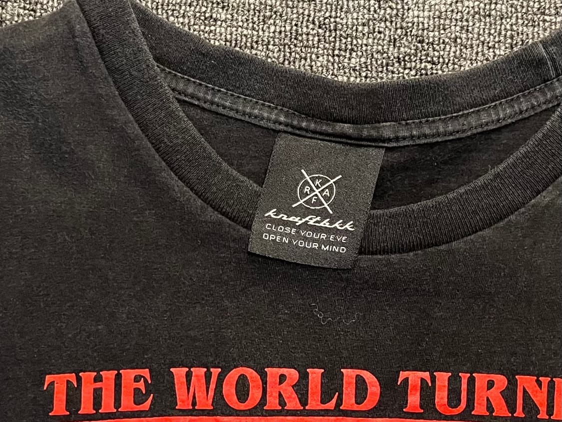 [100] 기묘한 이야기 빈티지 반팔티 XL  상품이미지3