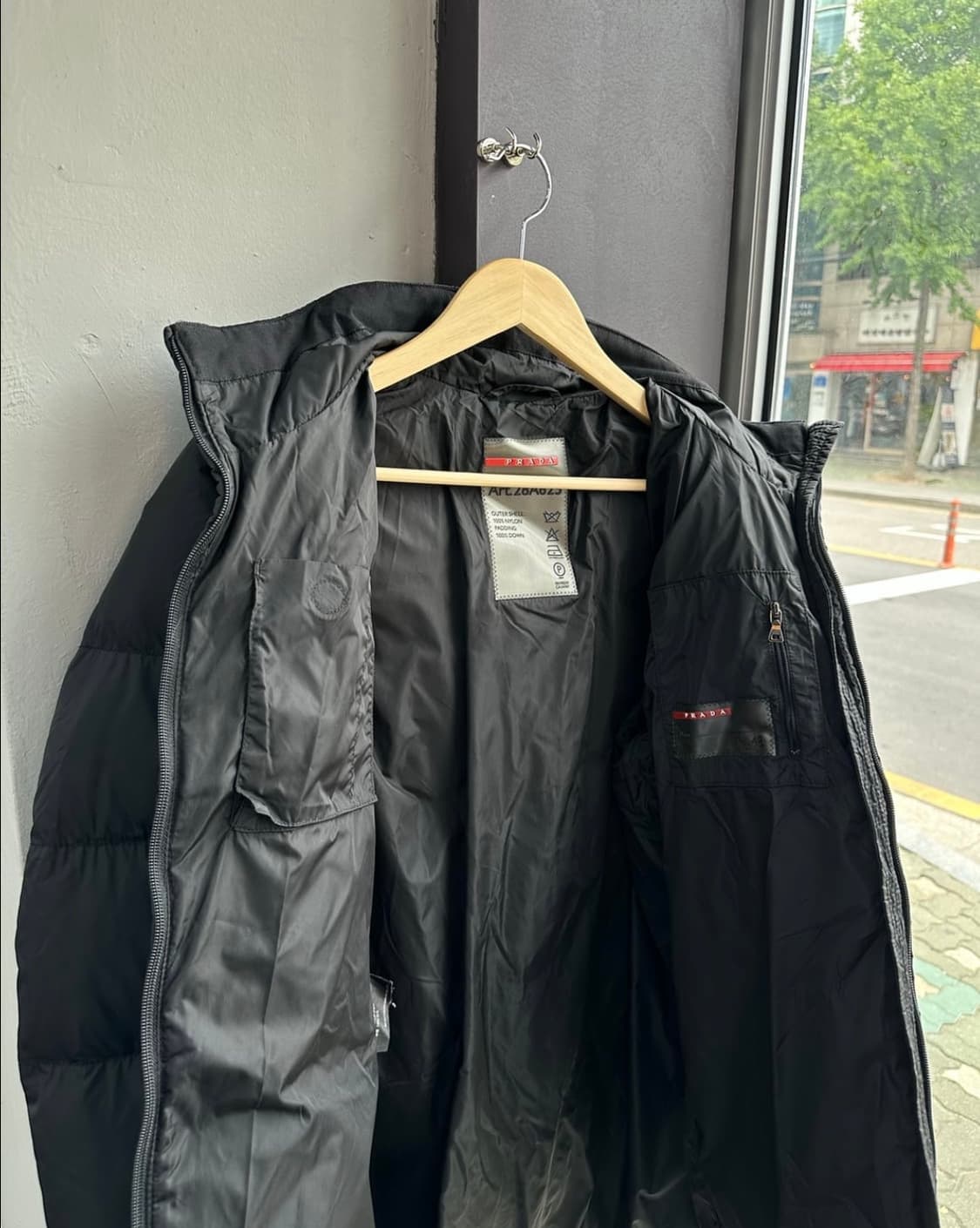 프라다 스포츠 레드탭 다운 패딩 상품이미지5