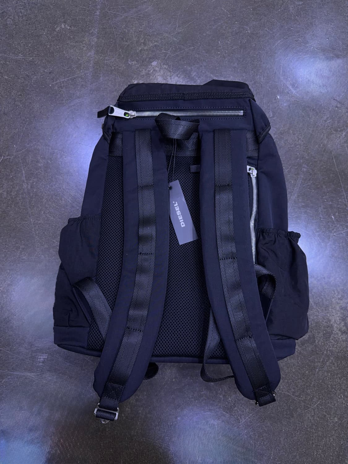 디젤 로고스 나일론 멀티포켓 백팩 블랙 상품이미지2