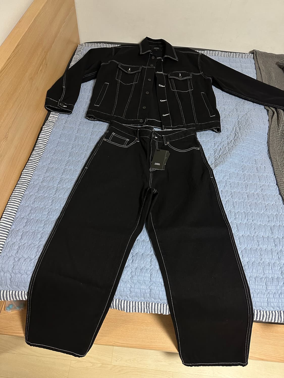 [2XL/33] 무신사 셀비지 셋업 스티치 데님 트러커 레귤러 진 상품이미지1