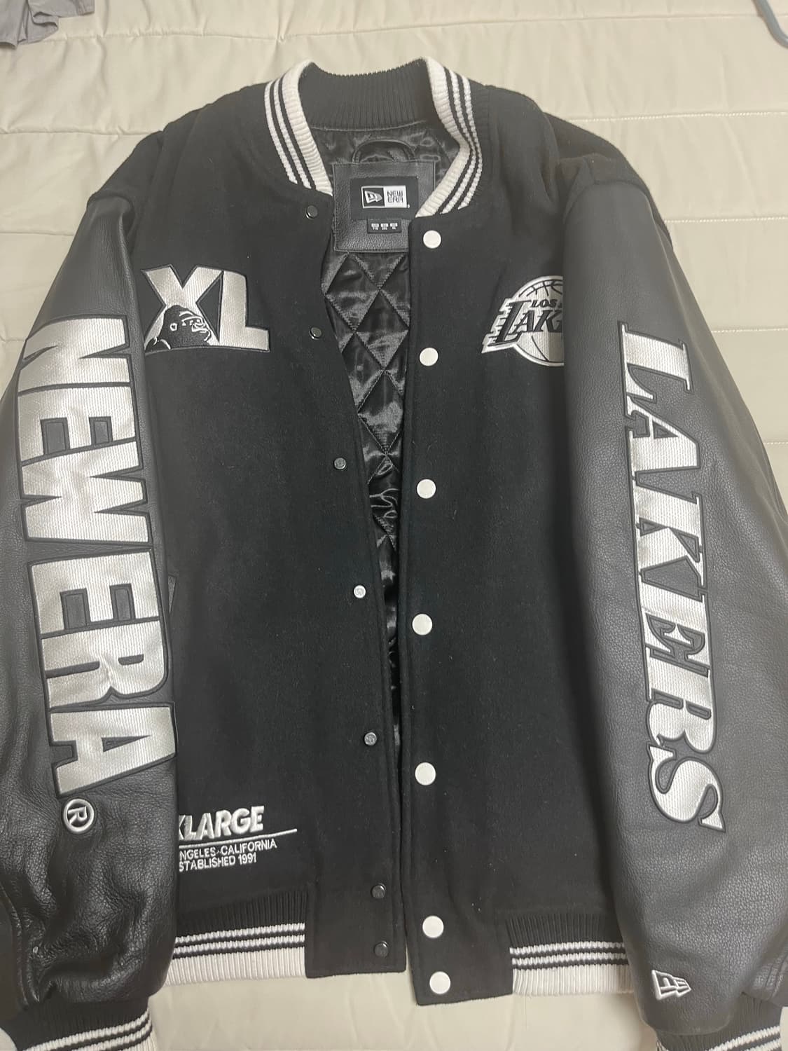 뉴에라 엑스라지 레이커스 바시티 자켓 XL 상품이미지1