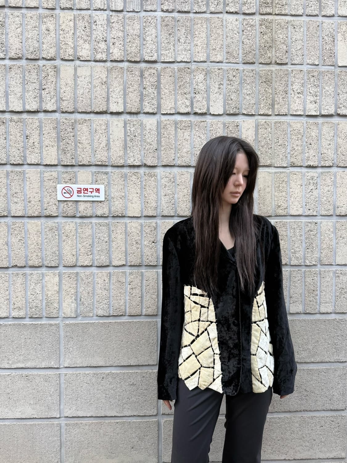 츠모리 치사토 그래픽 디테일 벨벳 블레이저 상품이미지1