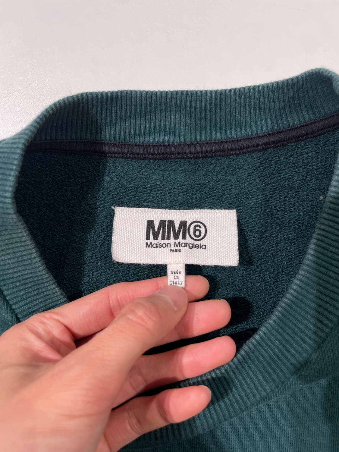 mm6 메종 마르지엘라 딥 틸 스펠링 백스티치 크루넥 스웻 셔츠 상품이미지7