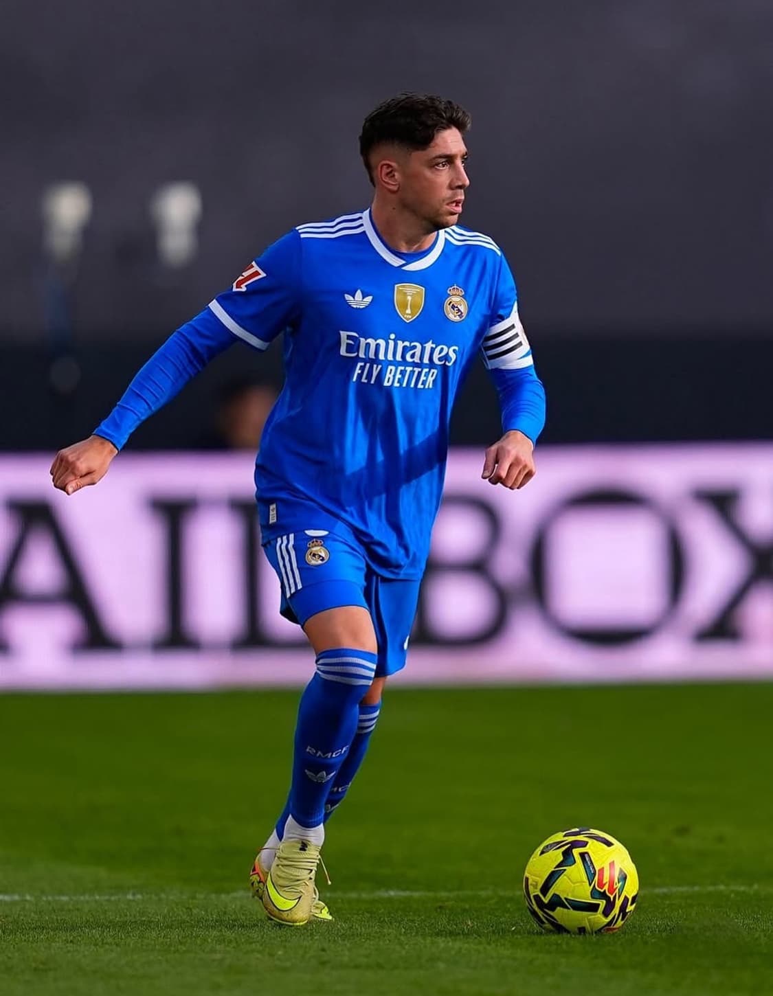 25-26 레알마드리드 써드 발베르데 유니폼 XL사이즈 상품이미지9