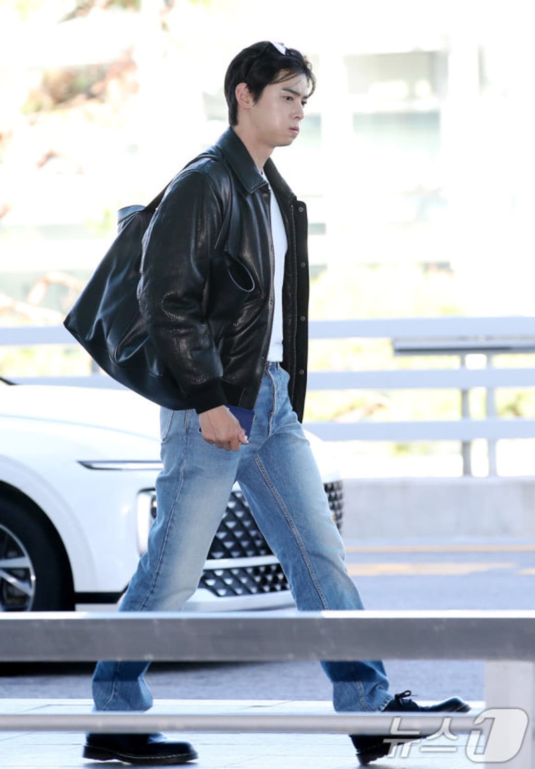 생로랑 Y 토트백 차은우 봉태규 김원중 김나영 가방 새상품 상품이미지4