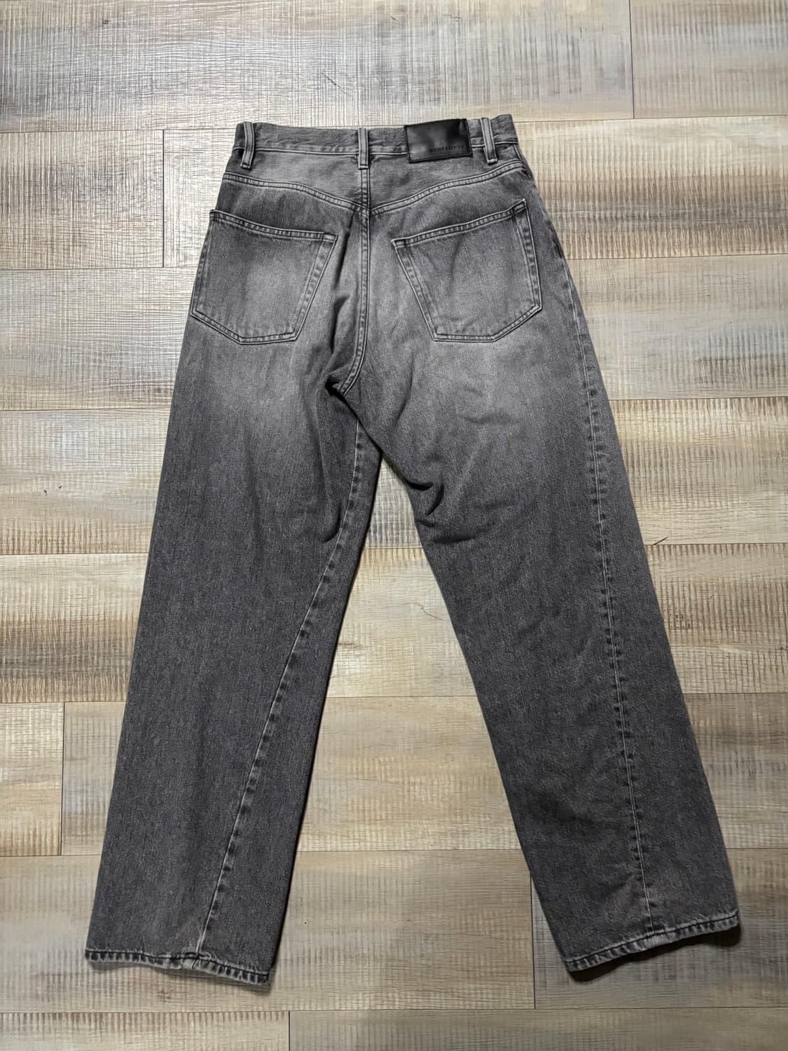 [29] 선플라워 와이드 트위스트 데님 팬츠 블랙 스톤 흑청 상품이미지2