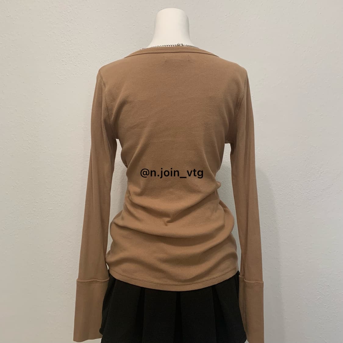 아베크롬비 헨리넥 베이지 연브라운 롱슬리브 홀리스터 상품이미지3