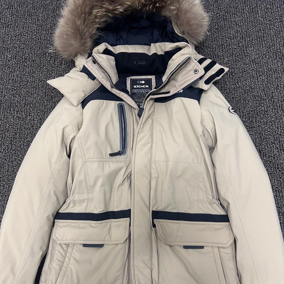 아이더 후드 털 여성 구스다운 롱패딩 95(M) 상품이미지2