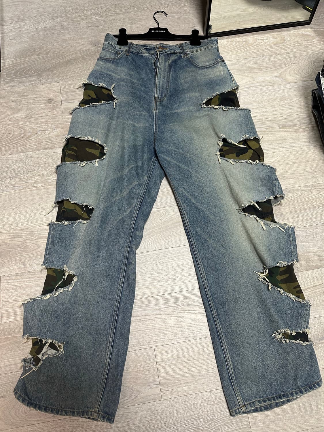 발렌시아가 카모 슬래쉬 데님 S 상품이미지1