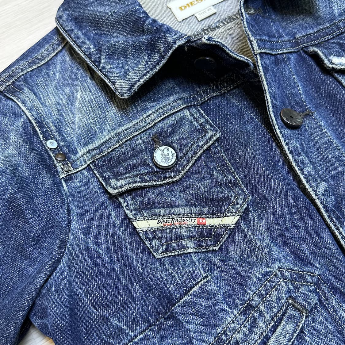 디젤 크롭 데님자켓 상품이미지3