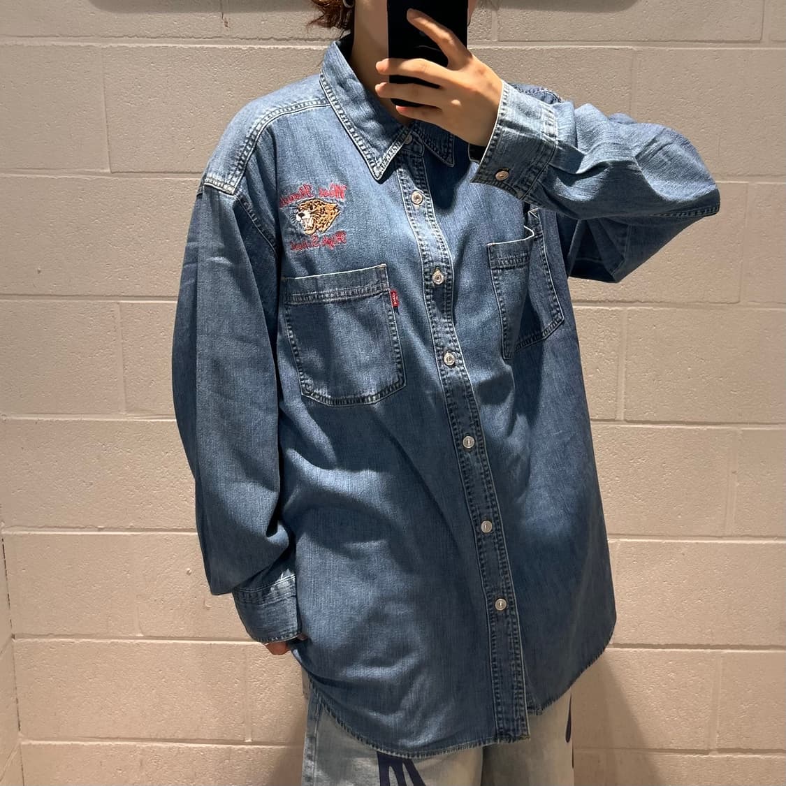 Levis Embroidered Denim Shirts 상품이미지3