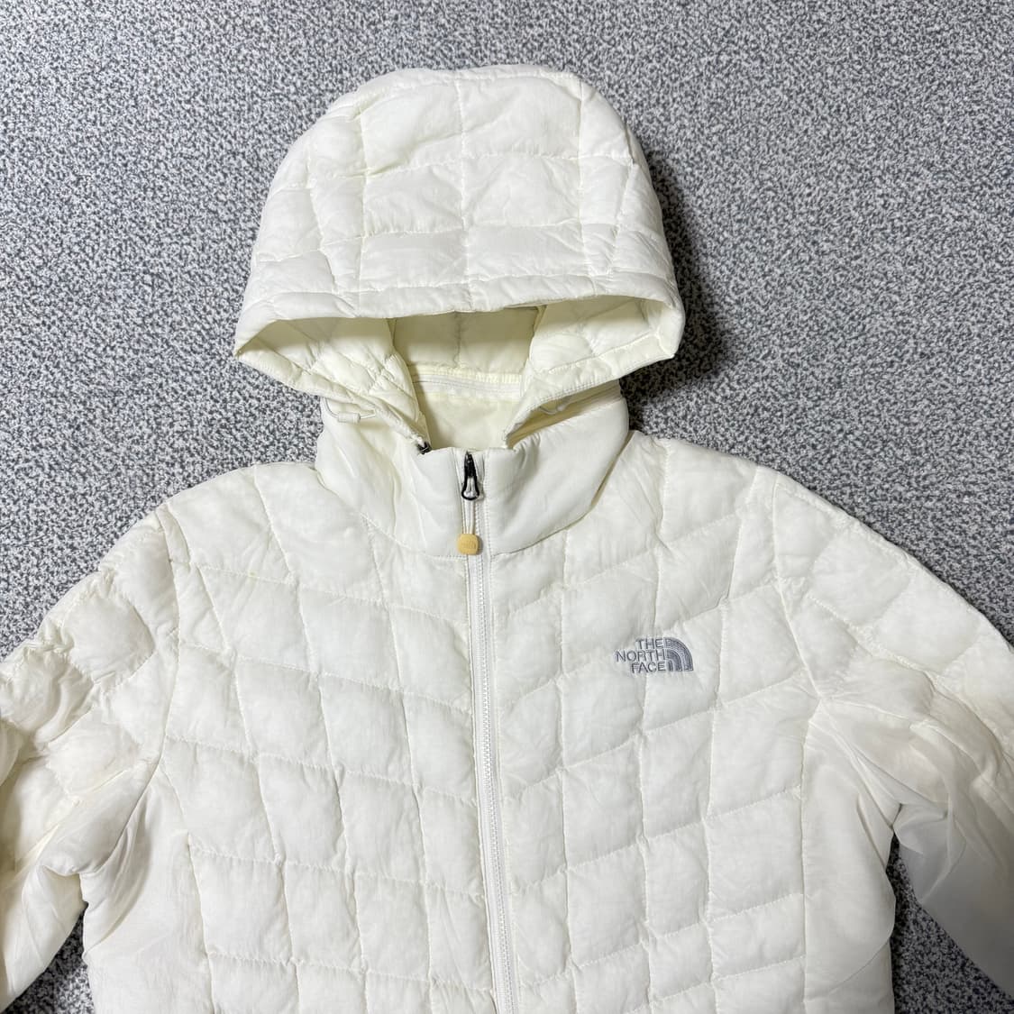 노스페이스 Thermoball 경량 패딩 여성용 상품이미지3