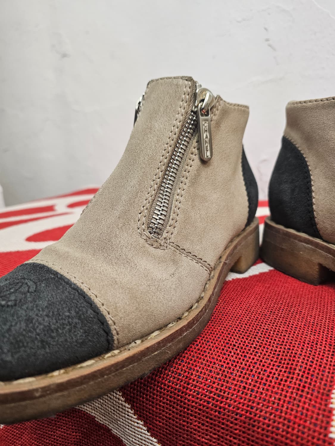 샤넬 스웨이드 앵클 부츠 상품이미지6