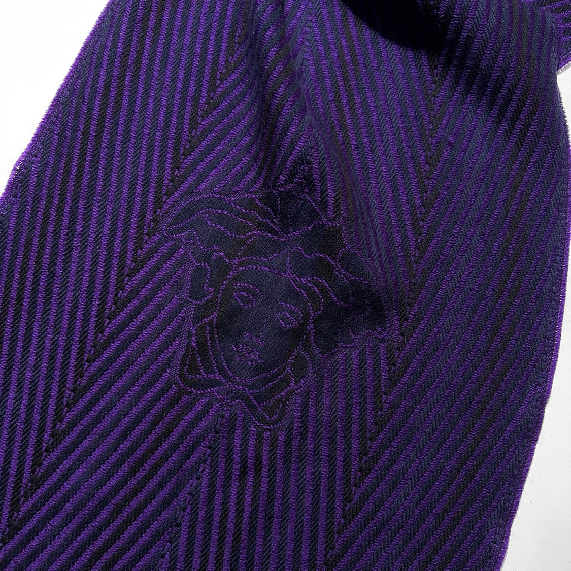 베르사체 리버시블 메두사 울 머플러 목도리 상품이미지4