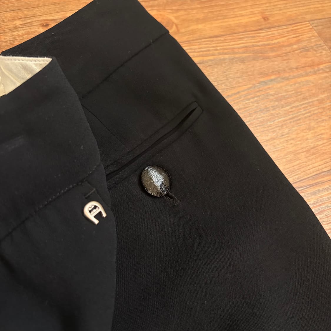 아이그너 정품 블랙 팬츠 28 비스코스 세련된 실루엣 상품이미지8