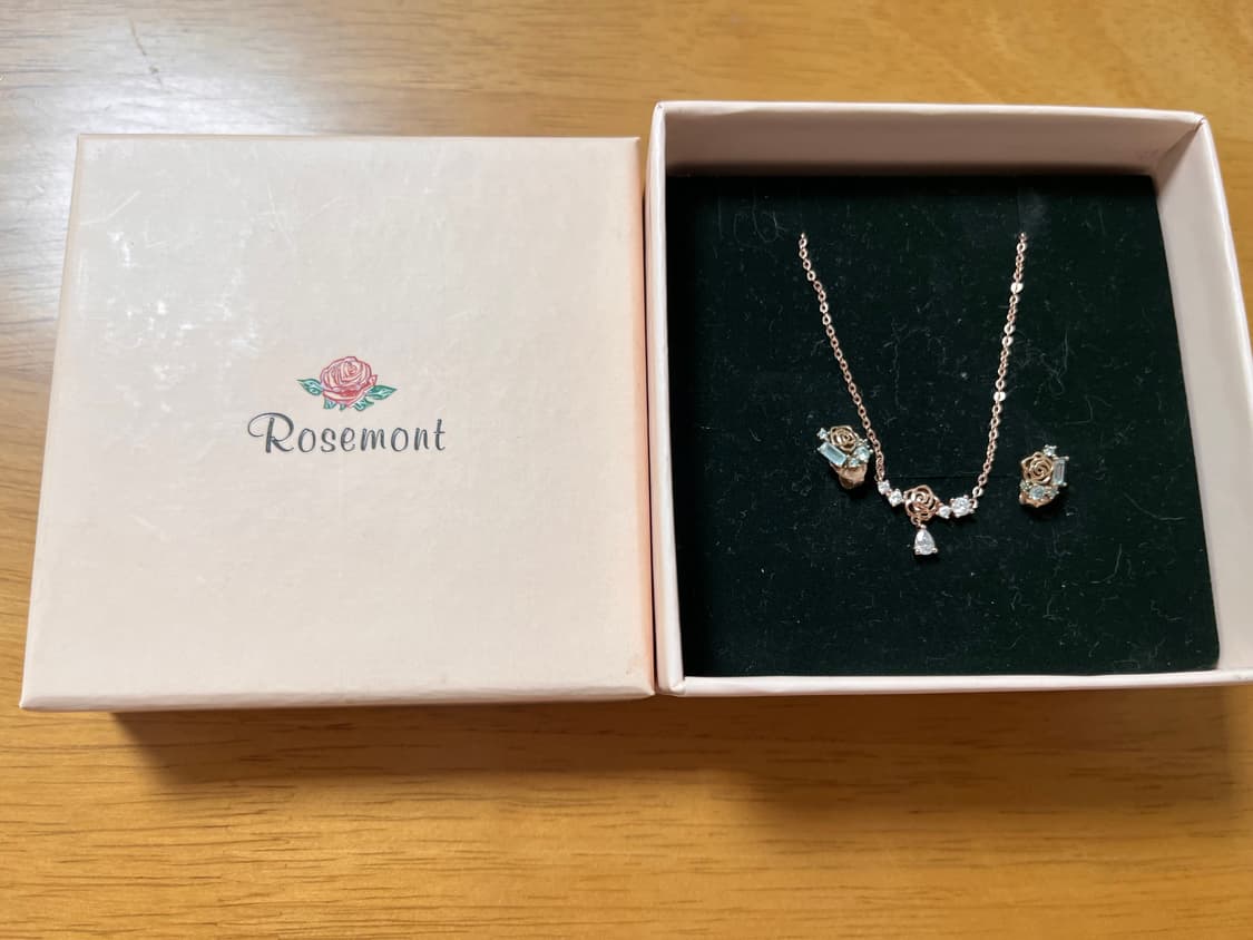 Rosemont 로즈몽 로즈 큐빅 목걸이 & 귀걸이 셋트 상품이미지1