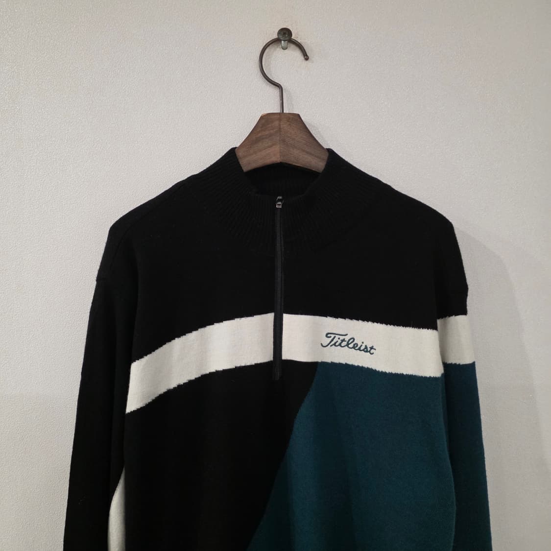타이틀리스트 골프 반집업 스웨터 M 상품이미지3