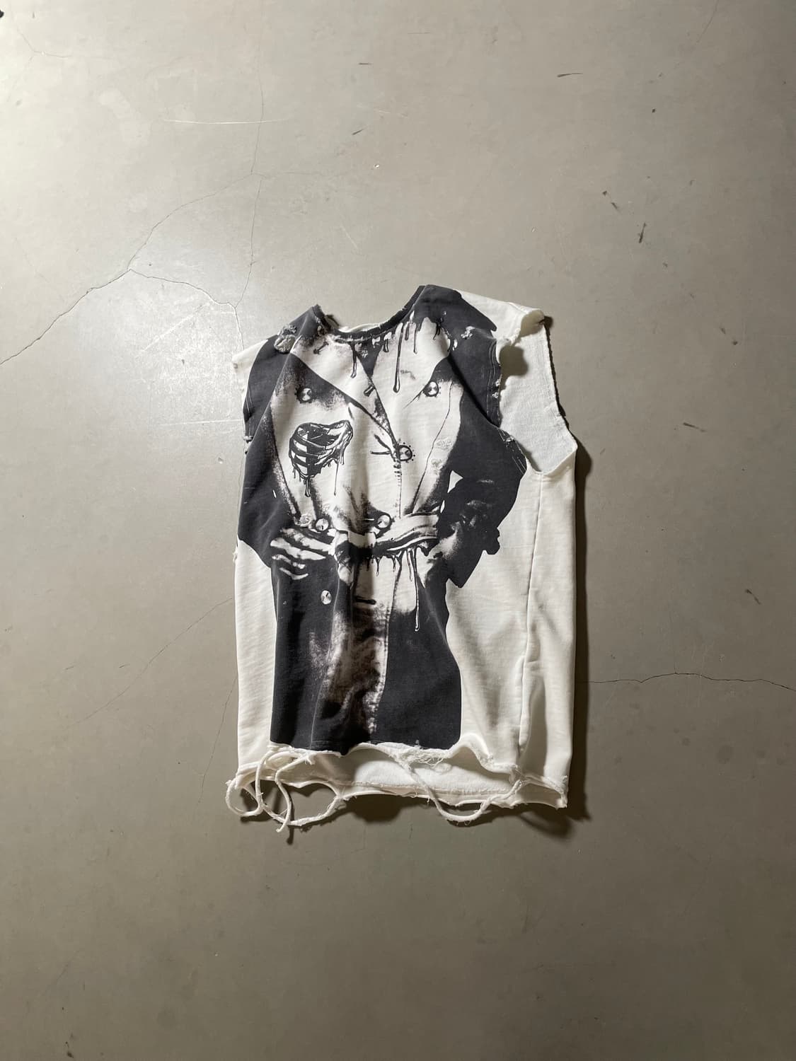 Ground Zero Graphic Sleeveless Sweat 상품이미지1