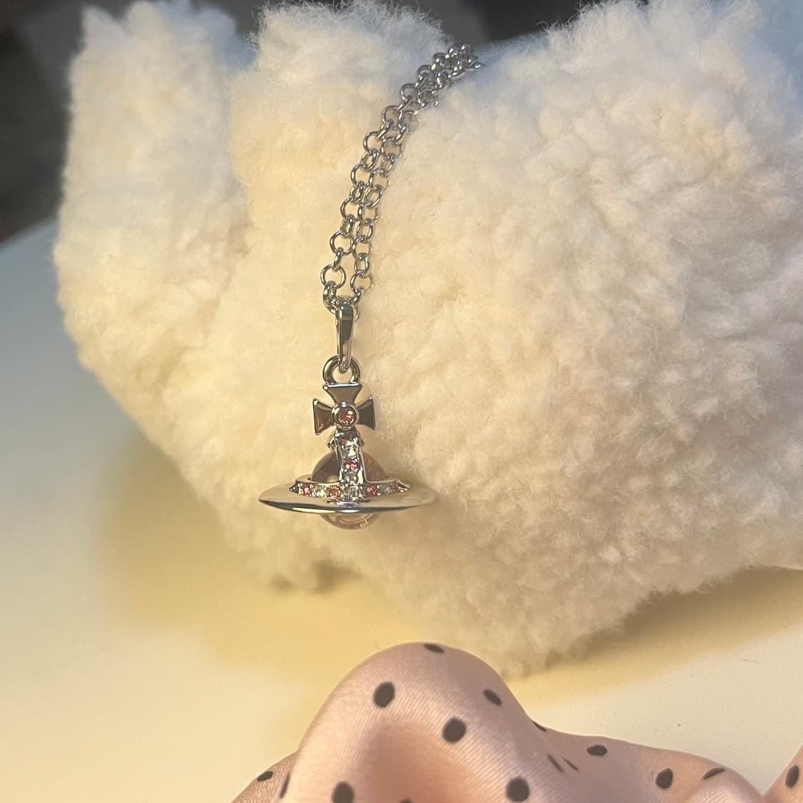 비비안웨스트우드 핑크 orb 목걸이 상품이미지4