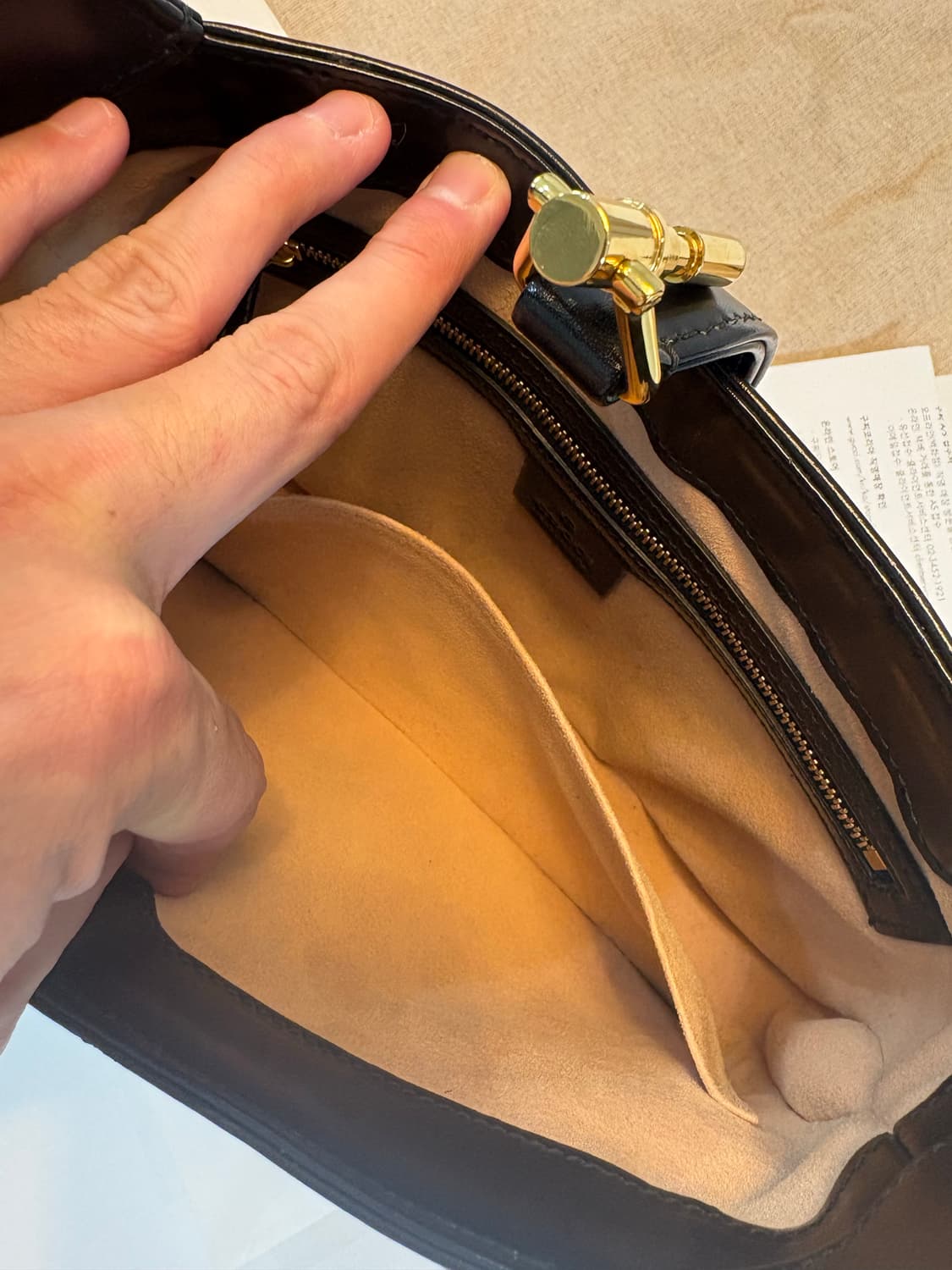 구찌 재키백 1961 스몰 숄더백 (블랙 레더) 상품이미지5