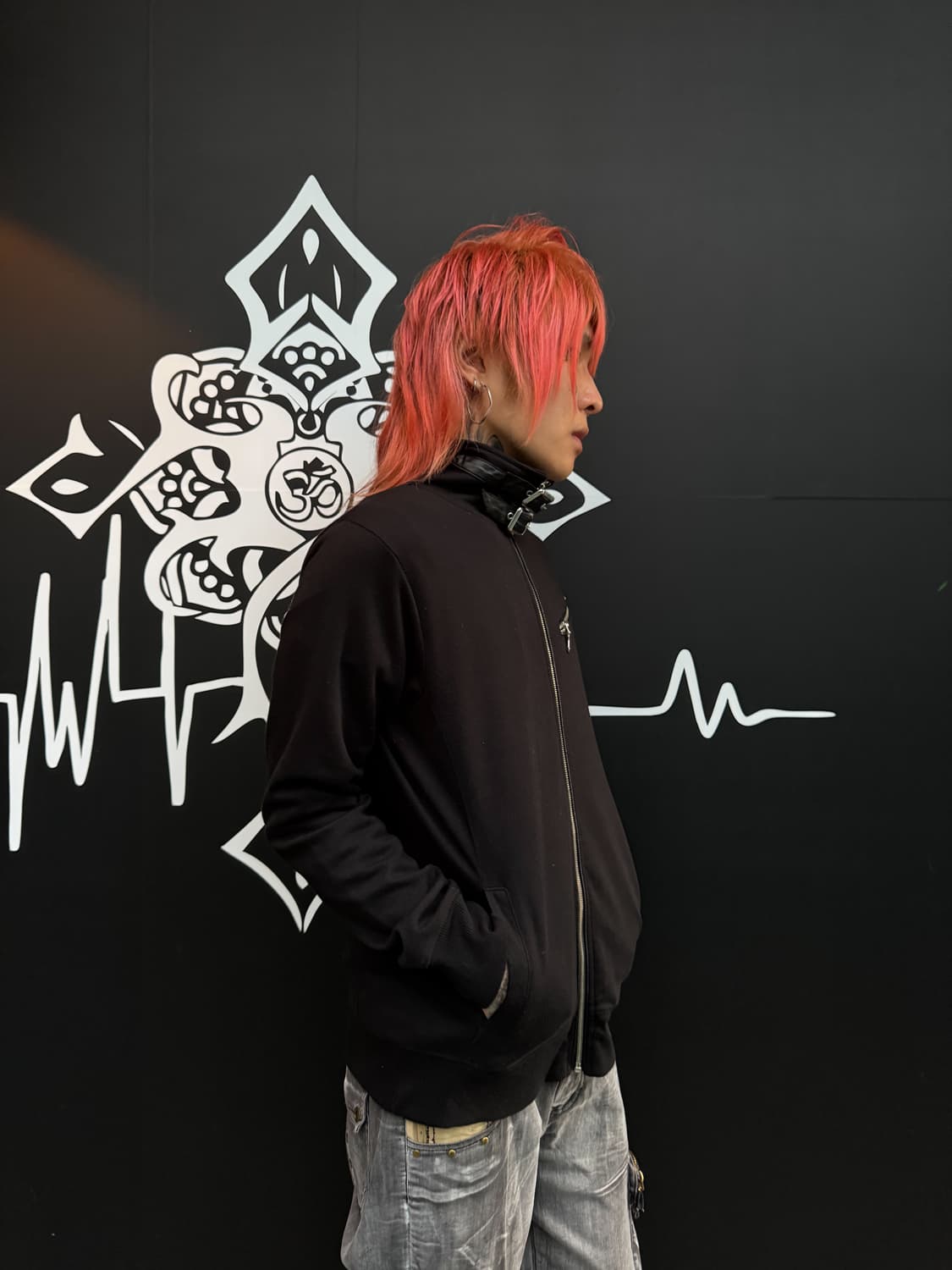 Black high-neck 2-strap zip-up jacket 상품이미지3