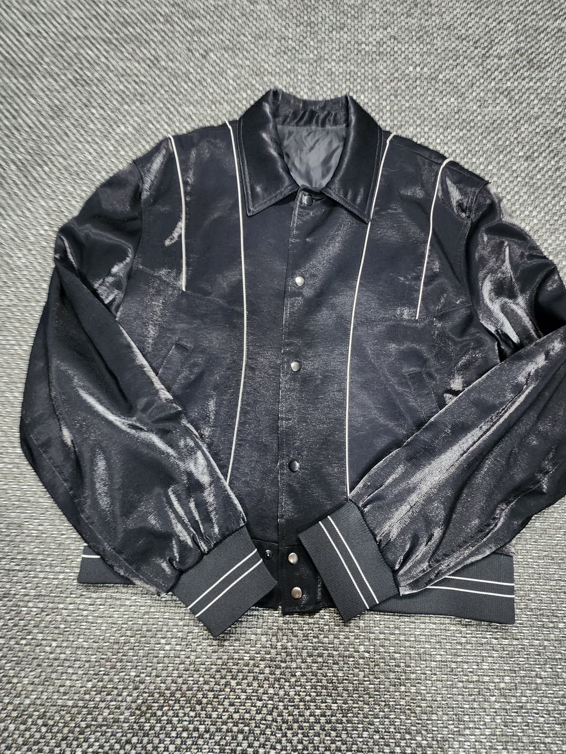 엘무드 블랙 라인 배색 숏 블루종  48사이즈  상품이미지5