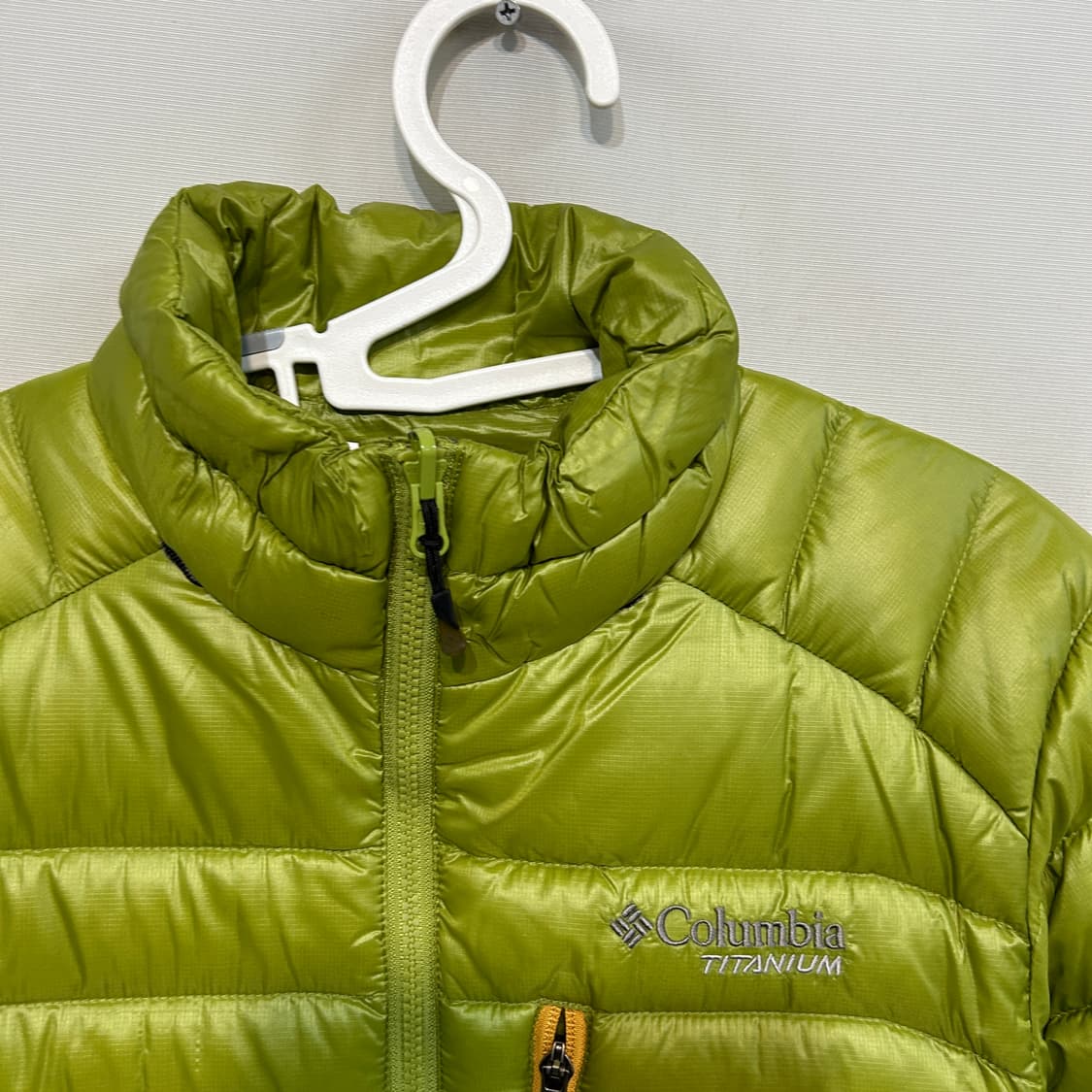 컬럼비아 남성 거위털 경량패딩 95 상품이미지2