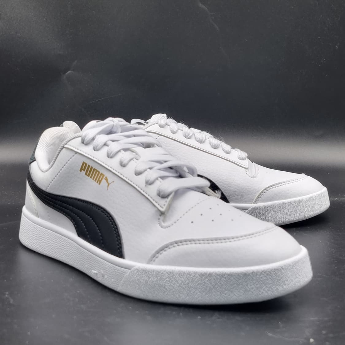 푸마 셔틀 화이트 스니커즈250  상품이미지1
