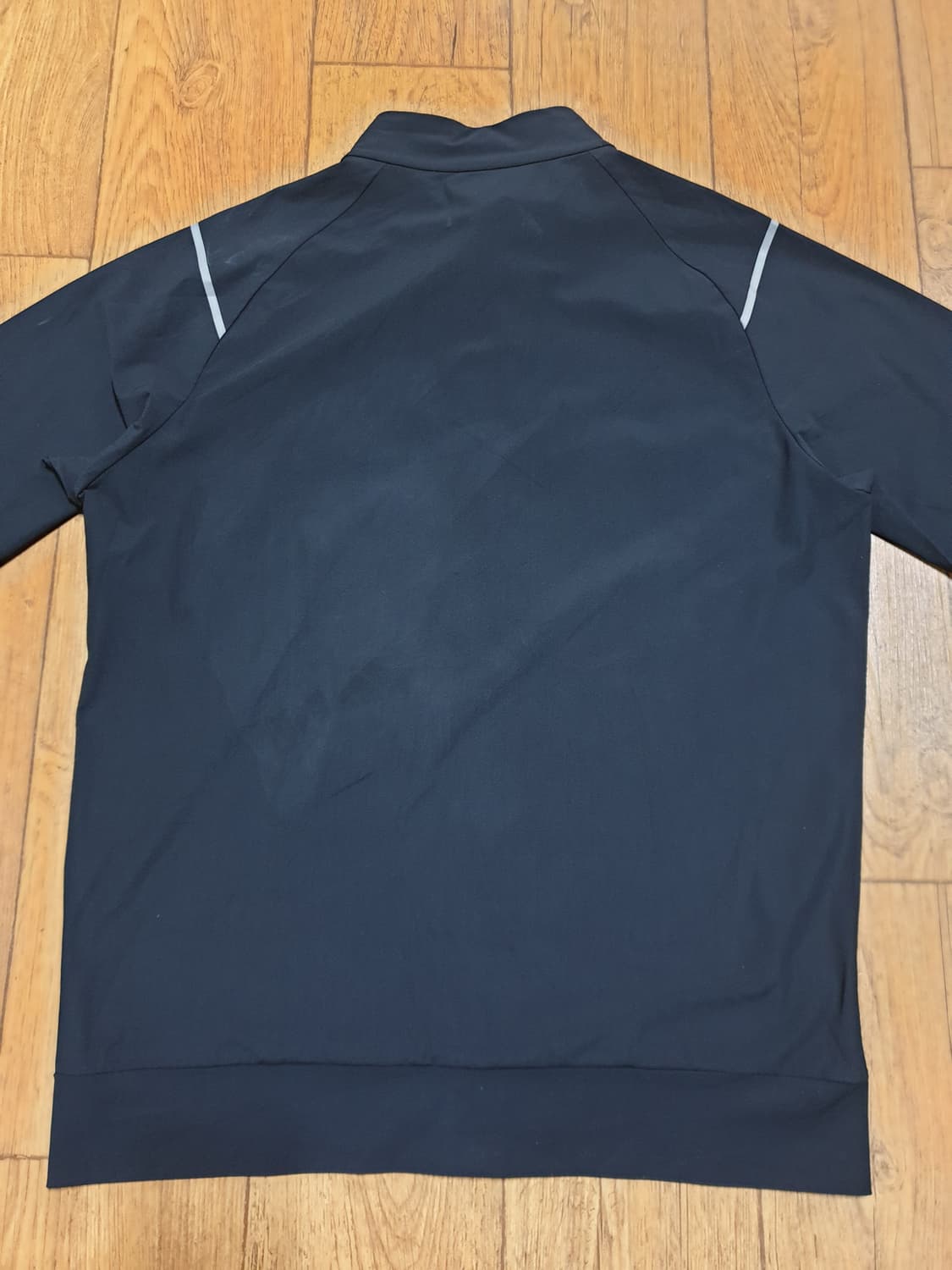 1081 르까프 운동복 집업 95 사이즈입니다 상품이미지5