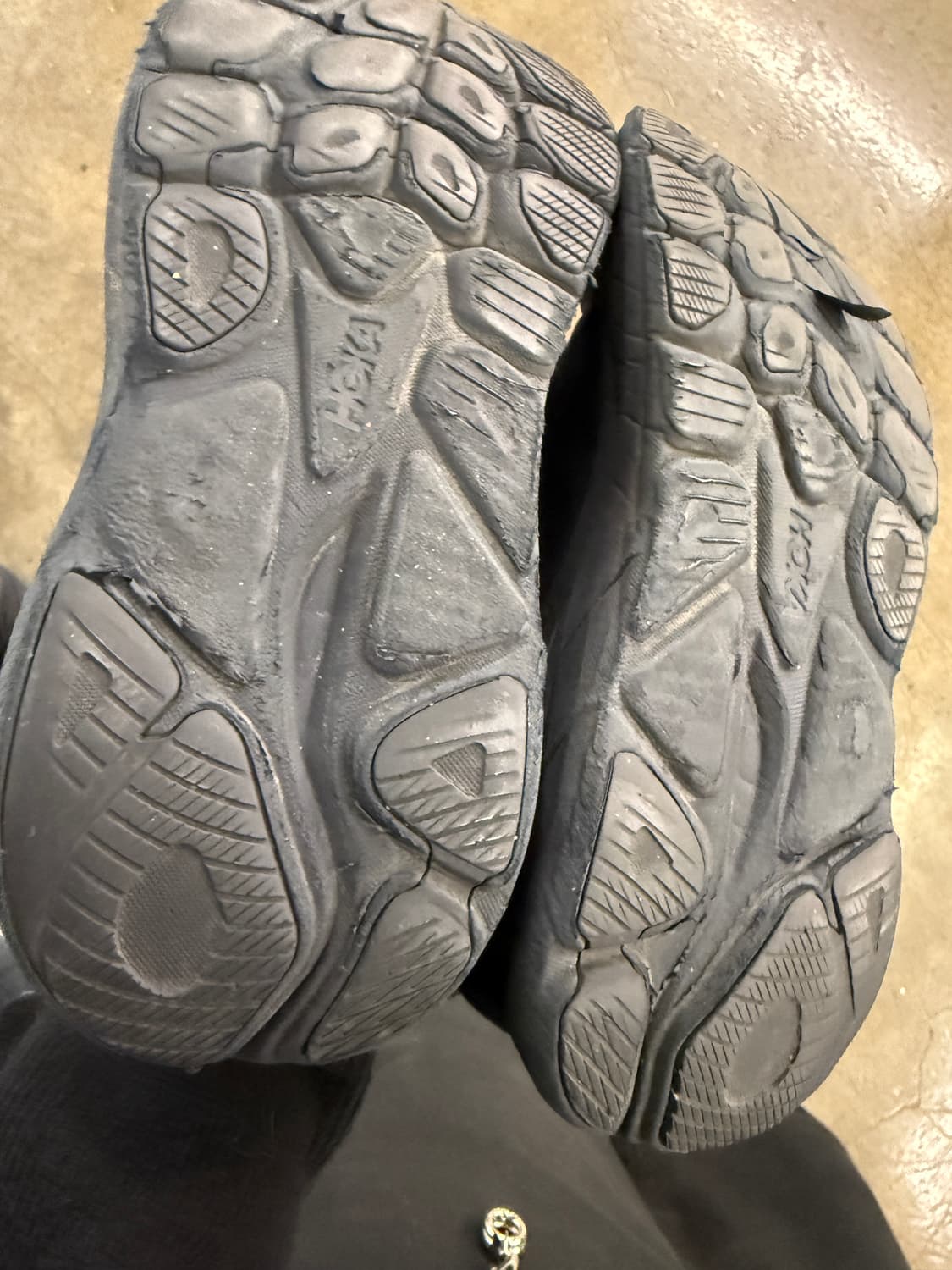 호카오네오네 클리프톤 10 블랙 런닝화 280mm 와이드 상품이미지4