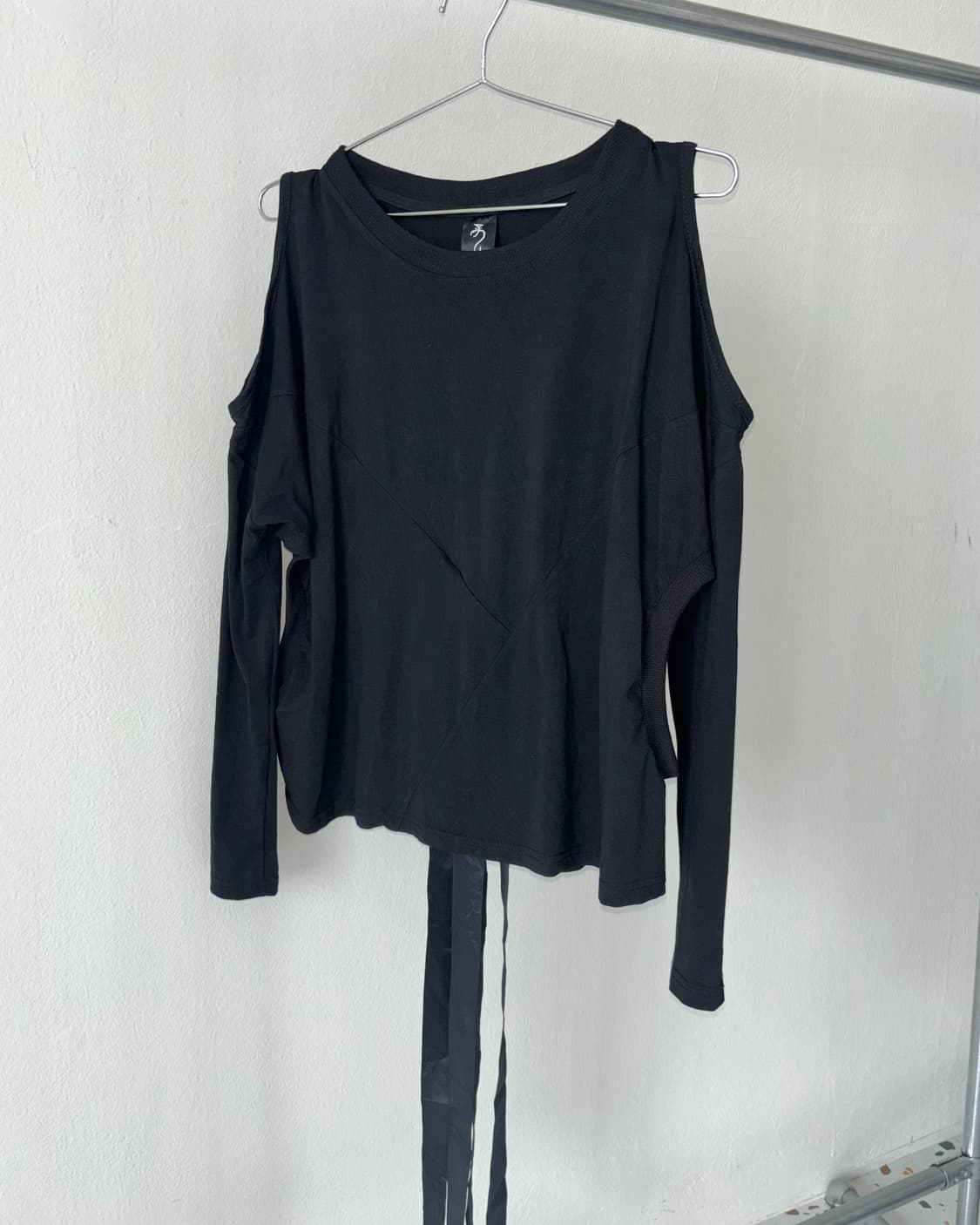 빈티지 컷아웃 티셔츠 상품이미지1