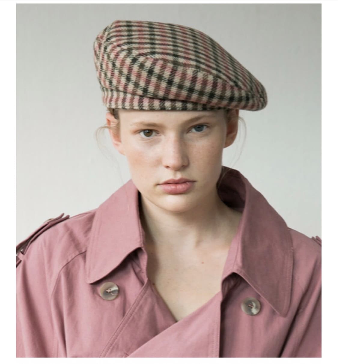 awesome needs 체크베레모 판매합니다  상품이미지1