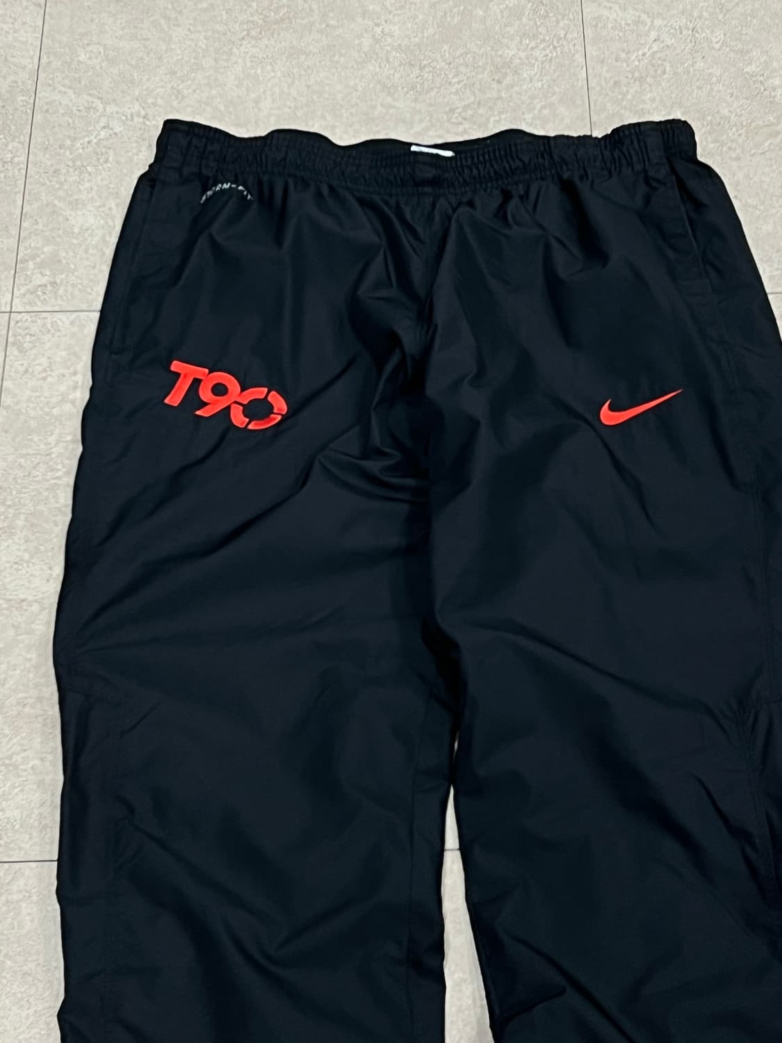 나이키 스톰핏 T90 우븐 트랙팬츠 블랙 상품이미지3