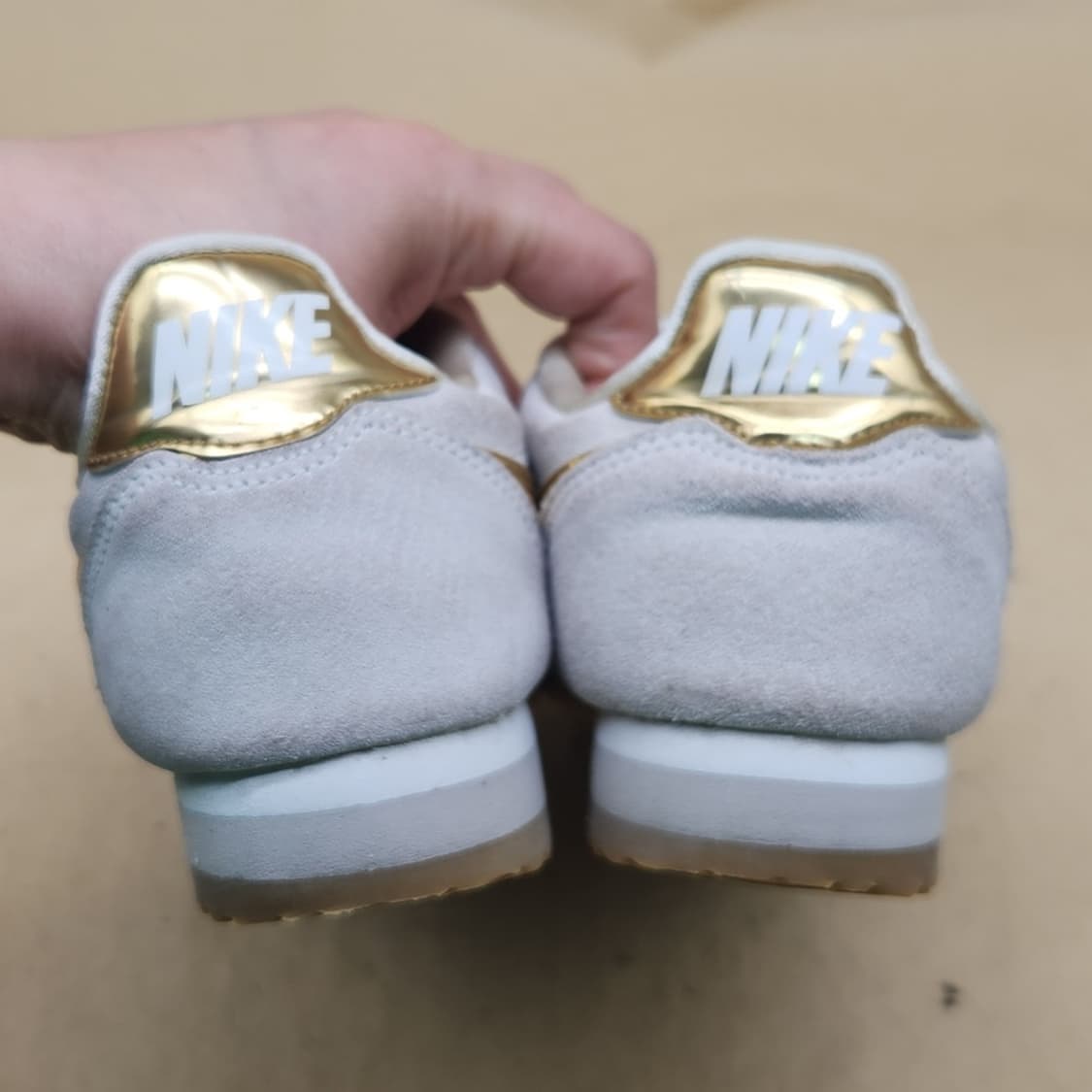 나이키 코르테즈 스웨이드 골드 여성운동화230  상품이미지4