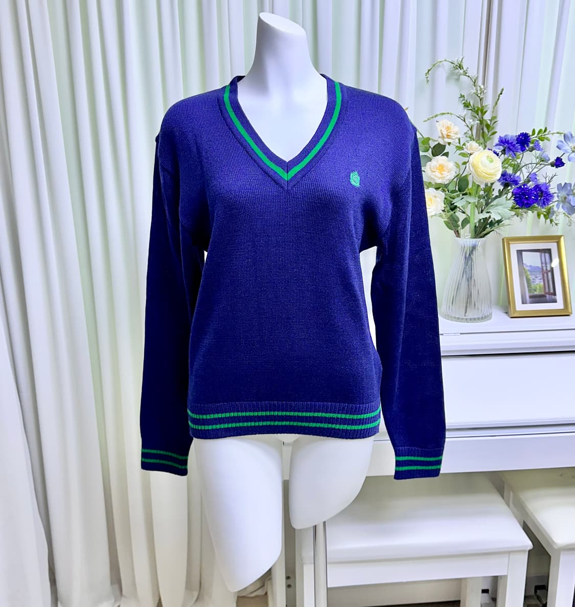 세실맥비 브이넥 니트 상품이미지1