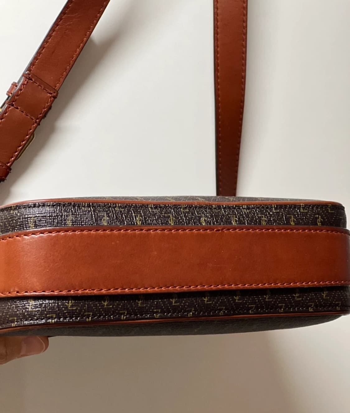 생로랑 르 모노그램 카메라백 상품이미지6