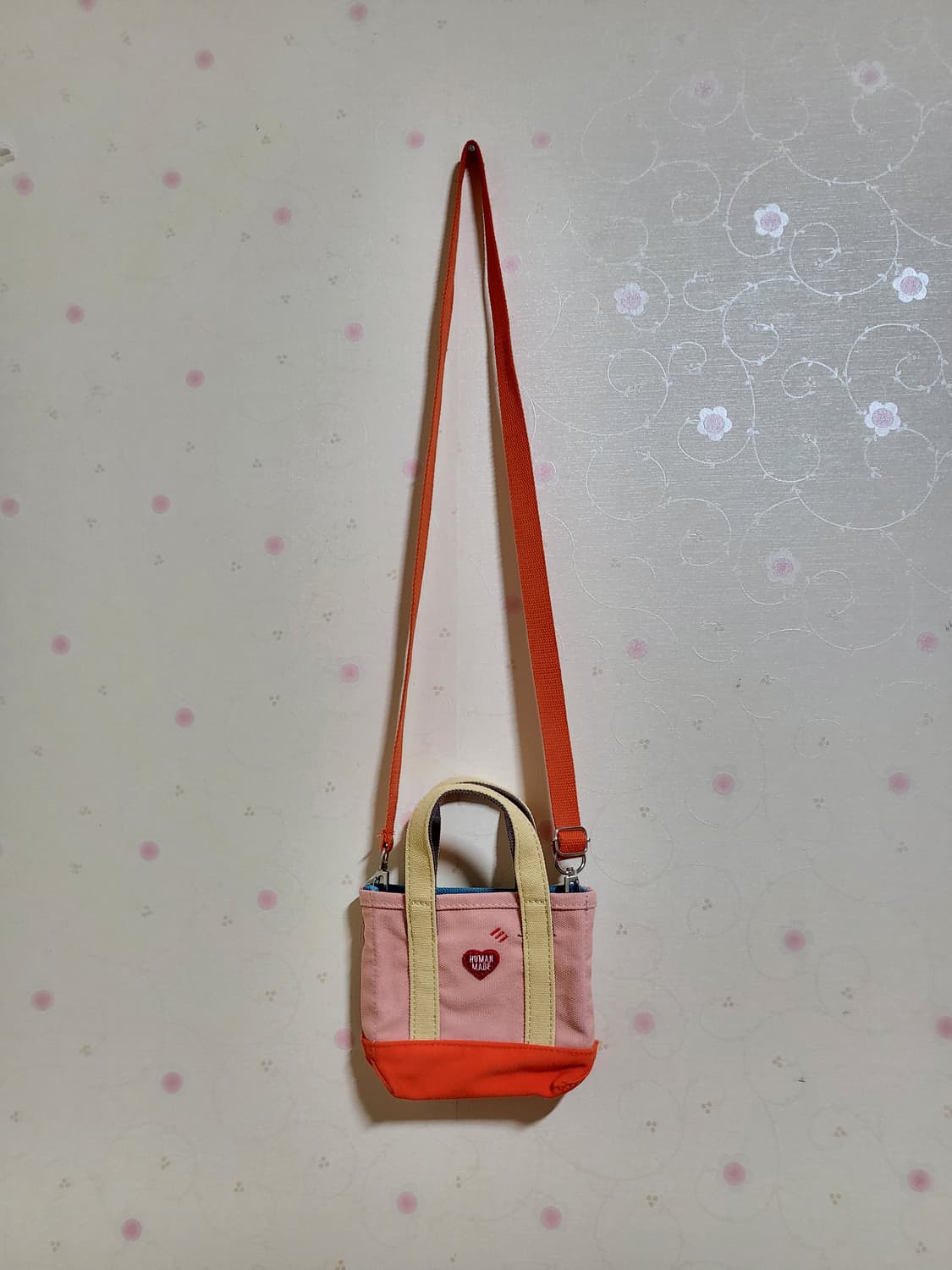 휴먼메이드 미니 헬멧백 상품이미지1