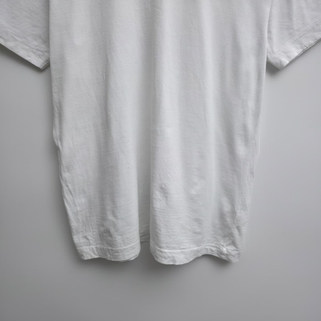 [XL] 꼼데가르송 화이트 반팔티 상품이미지3