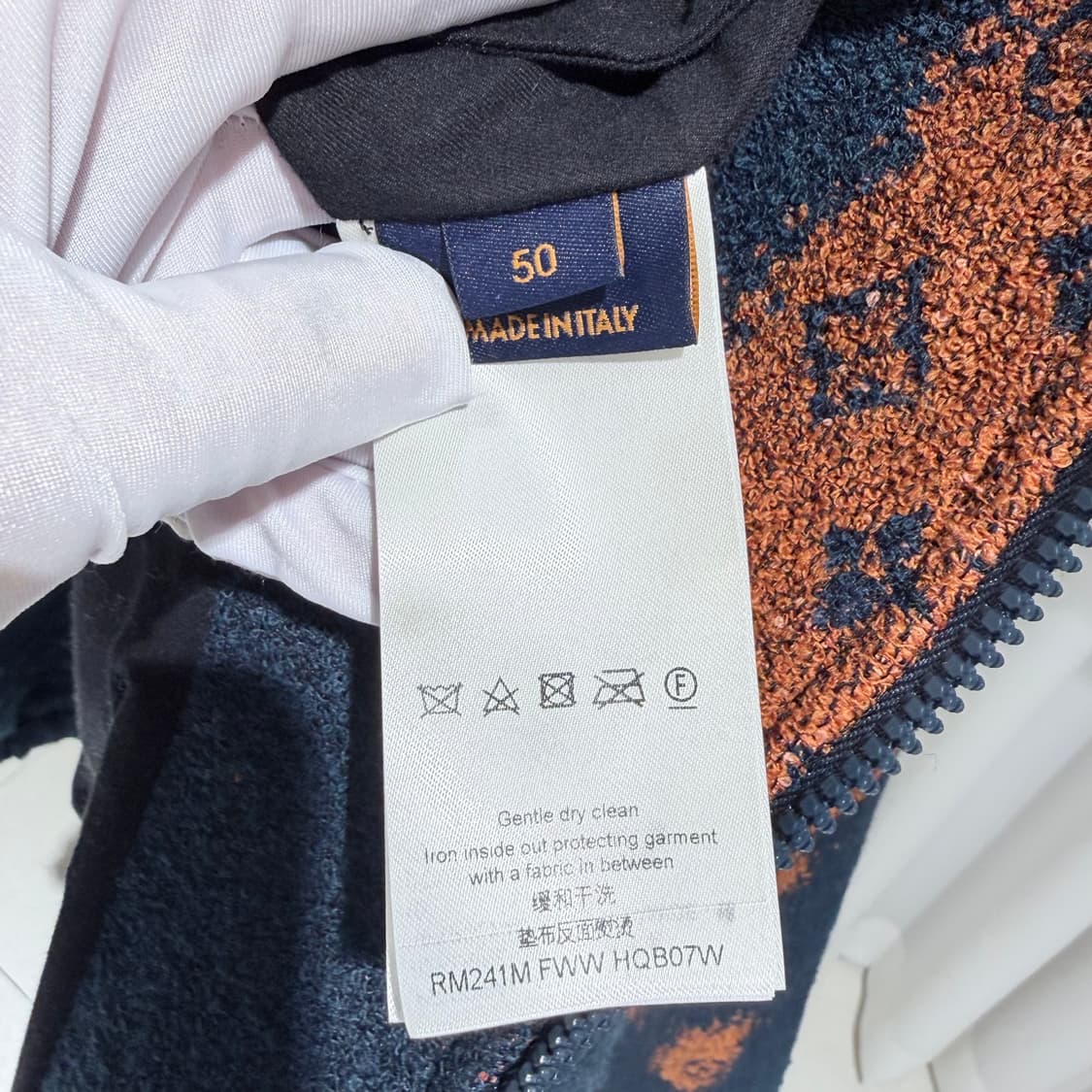 50 / 루이비통 모노그램 울 부클레 지퍼 블루종 상품이미지6