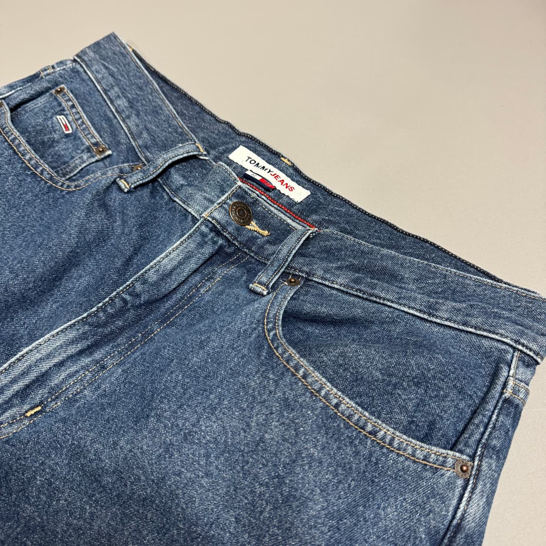 타미진(Tommy Jeans) 라이트블루컬러 플래그 5P 배기 데님 팬츠 상품이미지3