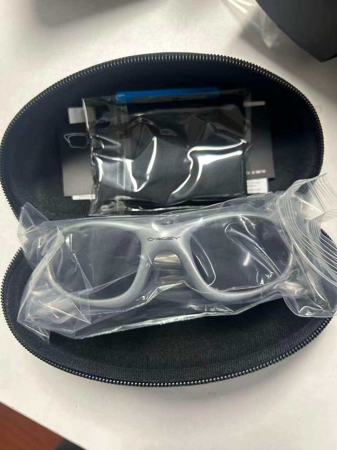 오클리 아이 자켓 리덕스 실버 프레임 프리즘 상품이미지1